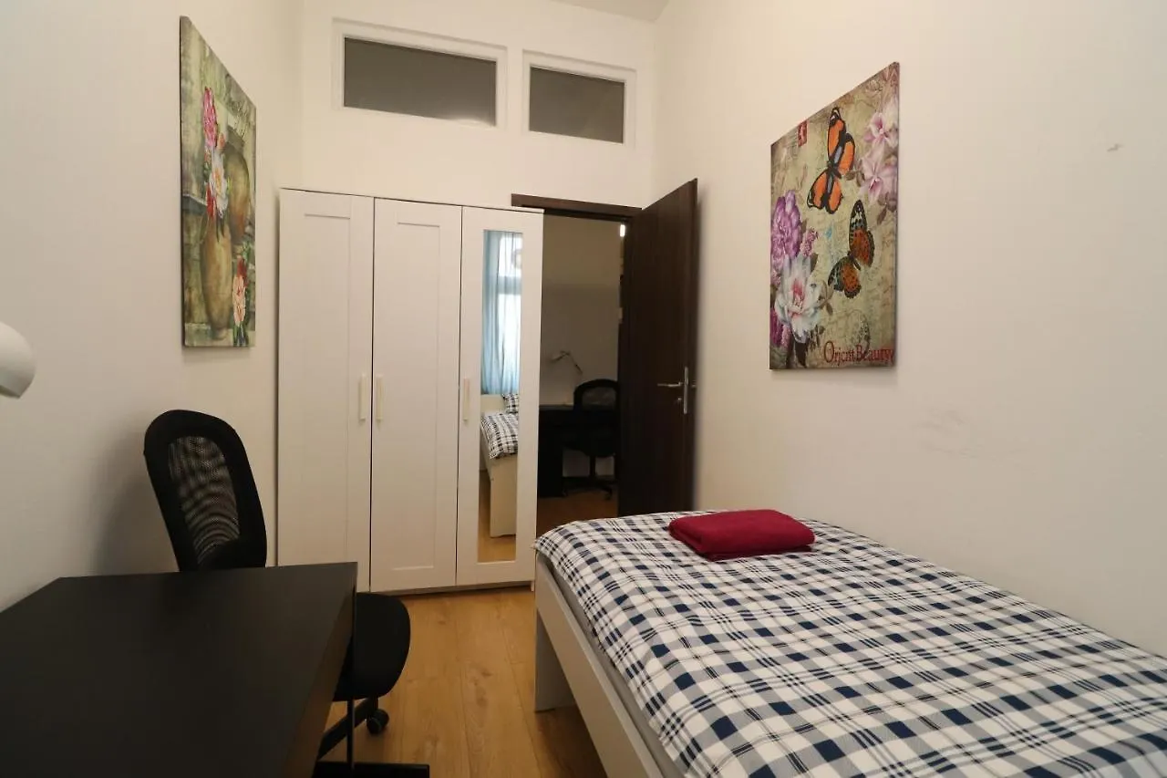 Apartment New Guest House B In Kiraly Street 106 Budapest