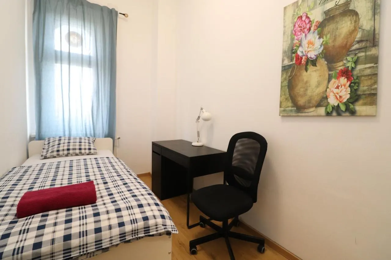 New Guest House B In Kiraly Street 106 Budapest 0*,  Hungary