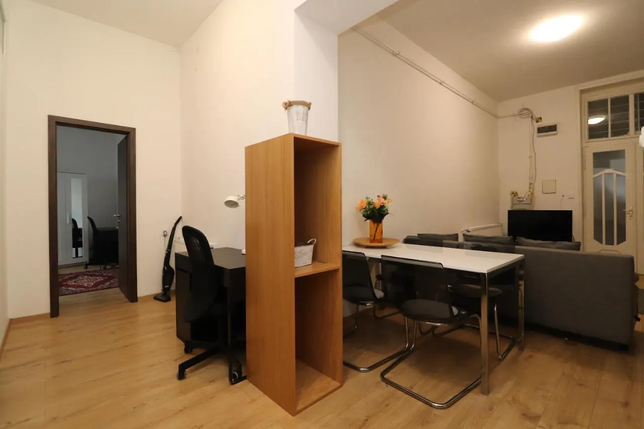 New Guest House B In Kiraly Street 106 Budapest 0*,