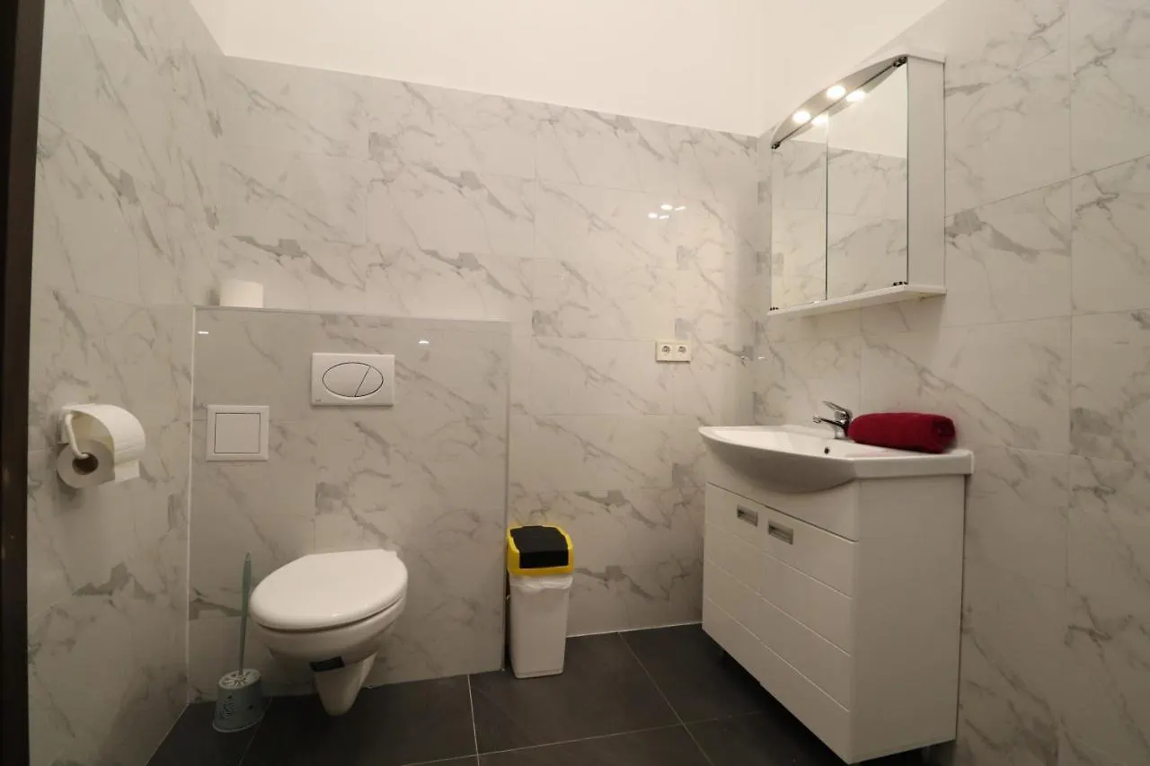 Apartment New Guest House B In Kiraly Street 106 Budapest